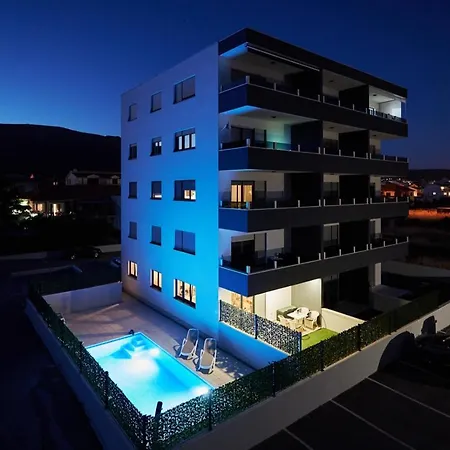 Twins Apartment